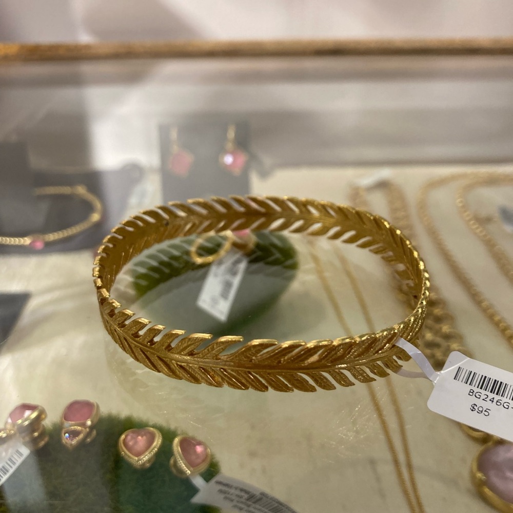 18 karate Gold plated bangle bracelet